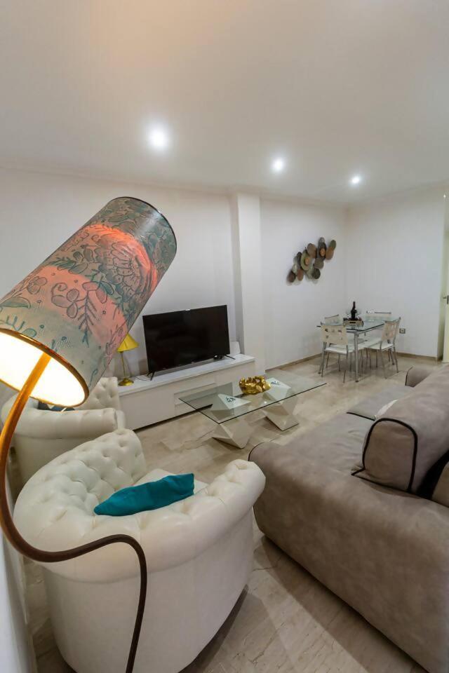 Sh Pilucas Home Moderno Apartamento Con Patio Cádiz Eksteriør bilde
